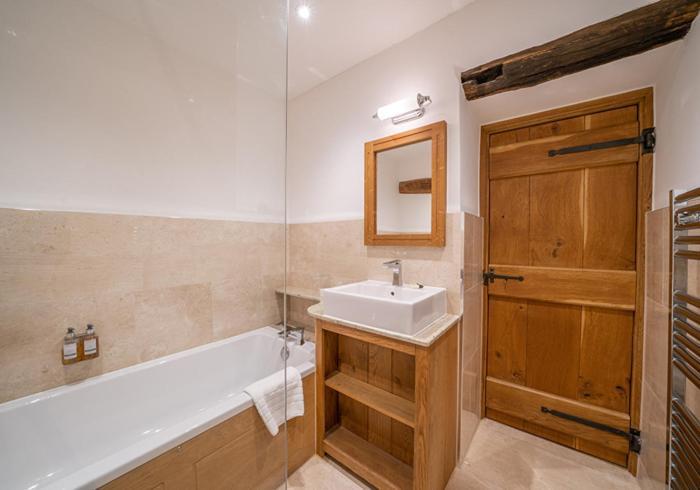 The Fleece Inn Shireshead Exteriér fotografie