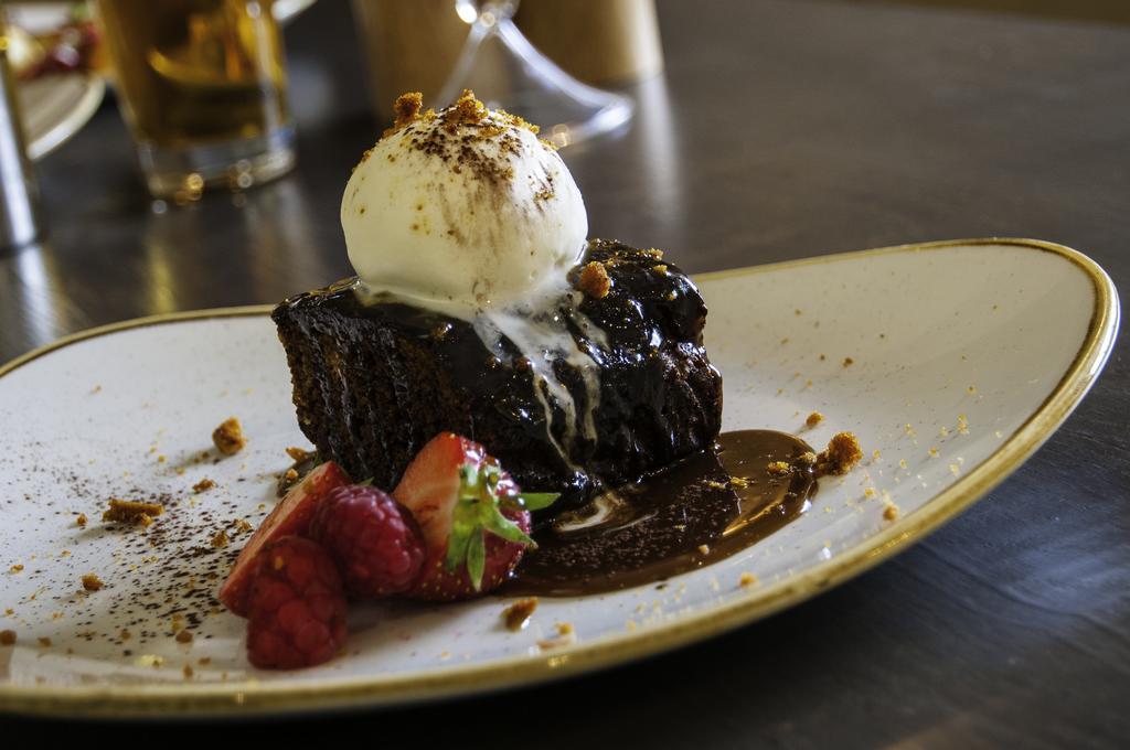 The Fleece Inn Shireshead Exteriér fotografie